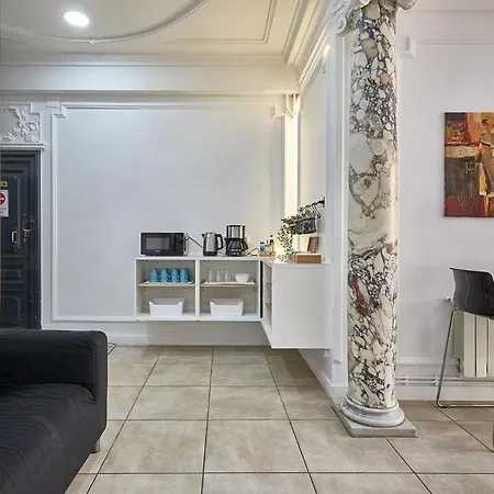 Ella Gran Via Pensionat Barcelona