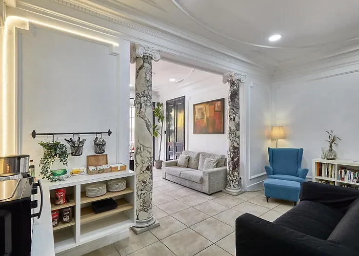 Guest house Ella Gran Via 2*