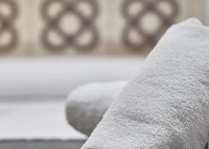 Guest house Ella Gran Via 2*