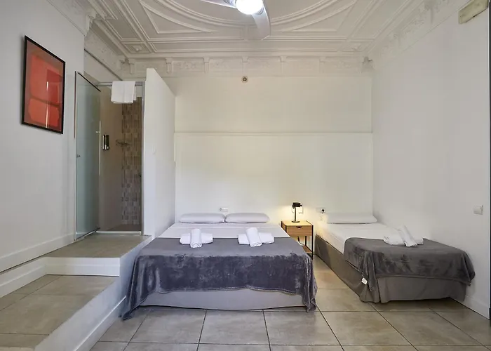 Ella Gran Via Guest house Barcelona