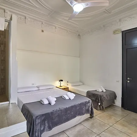 Guest house Ella Gran Via