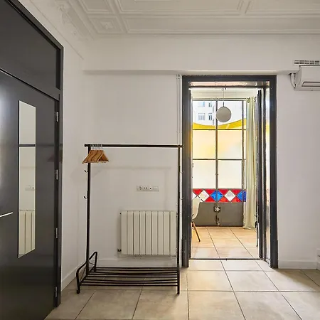 Ella Gran Via Guest house Barcelona
