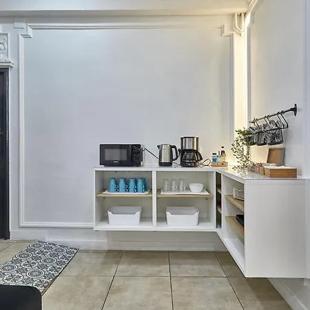 Ella Gran Via Guest house