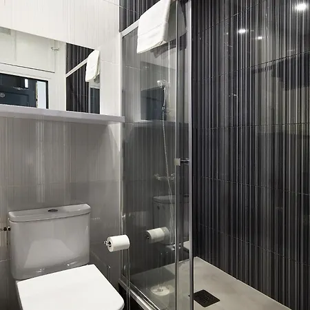 Konukevi Ella Gran Via