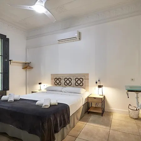 Guest house Ella Gran Via Barcelona
