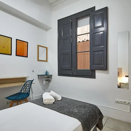 Guest house Ella Gran Via