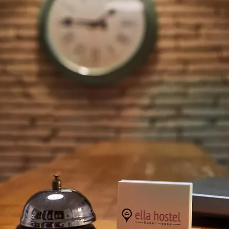 Ella Gran Via Guest house 2*