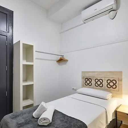 Guest house Ella Gran Via